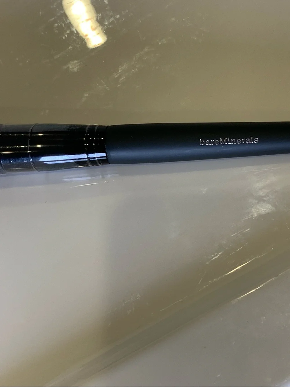 bareMinerals Seamless Shaping & Finish Brush